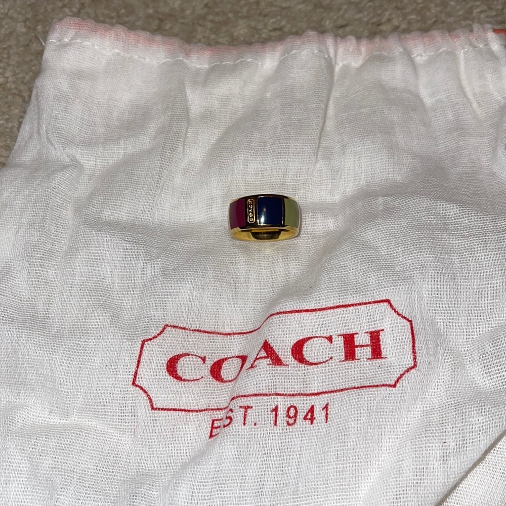 Coach Ring